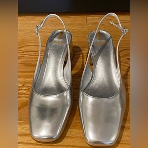 Sam Edelman Terra Heels - silver, size 9.5, worn once!